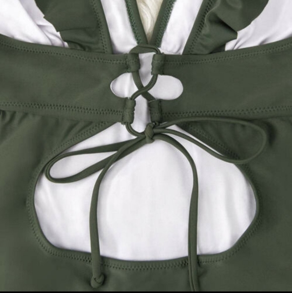 One piece Ruffle Swimsuit Lace Up at Back Sz Medium 💚 - Picture 5 of 8
